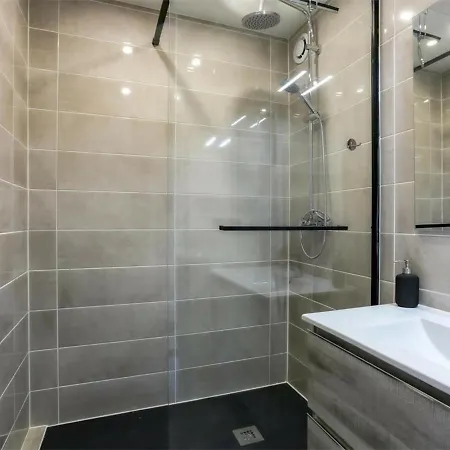 Apartment Renove Avec Balcon, Centre Val Thorens, Proche Pistes, 2 Pers, 3 Flocons Argent *